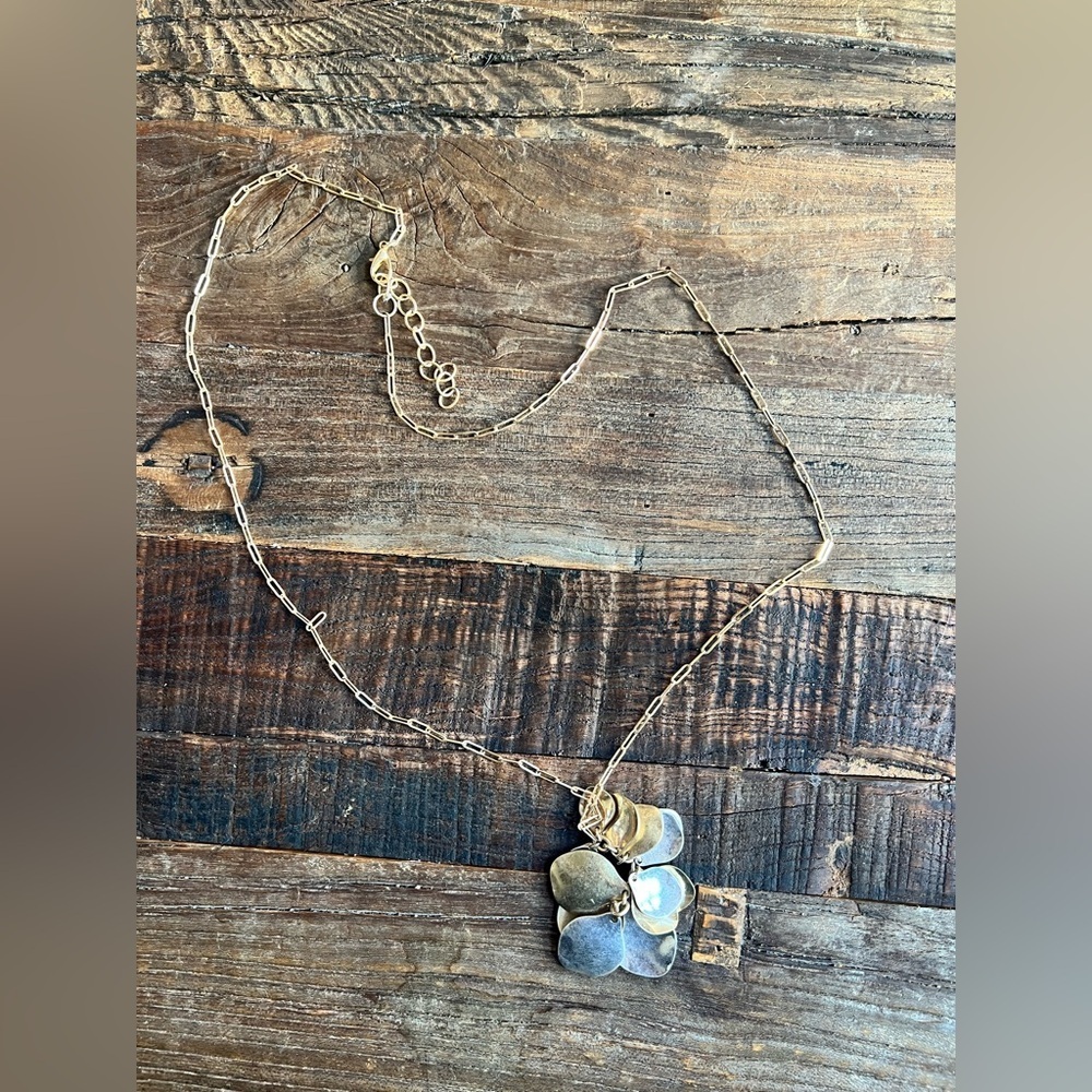 Elegant Gold and Silver Flower Pendant Necklace - Picture 1 of 7
